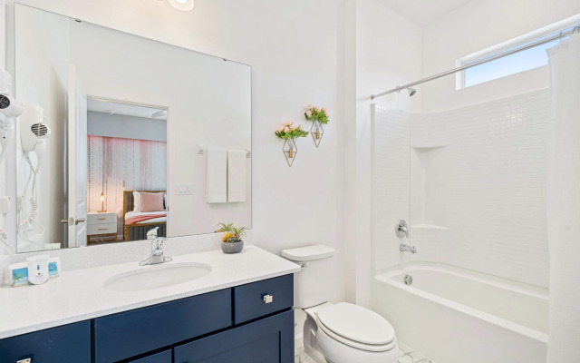 Upstay - 31-guest Home w Pool-hot Tub-cinema-games