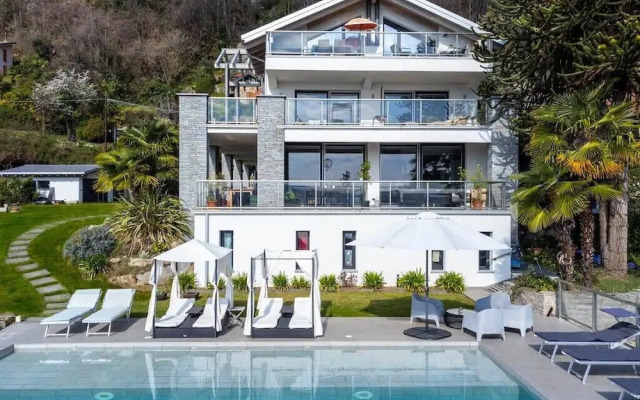 Family Friendly Italian Lakes Holiday Rental With Pool
