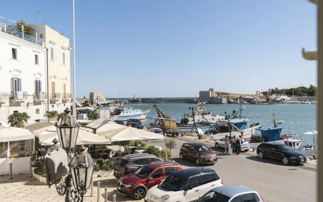 La Banchina Luxury Suites