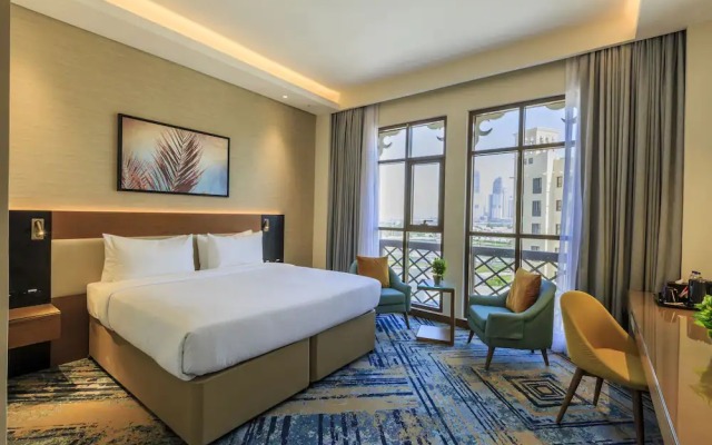 Al Jaddaf Rotana Suite Hotel