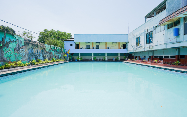 OYO 1652 Hotel Tampiarto