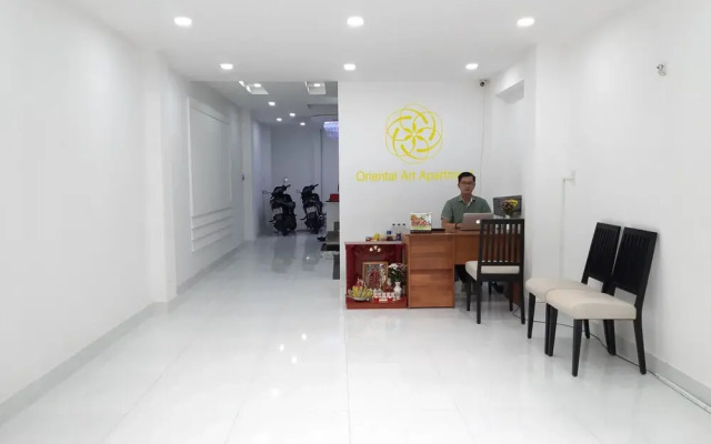 Oriental Art Apartment