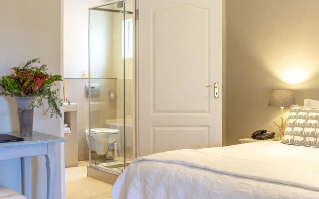 Whale Rock Luxury Lodge