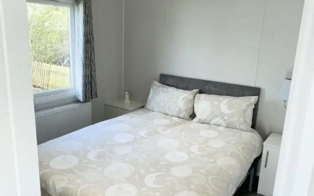 Modern Homely Chalet in Tuxford