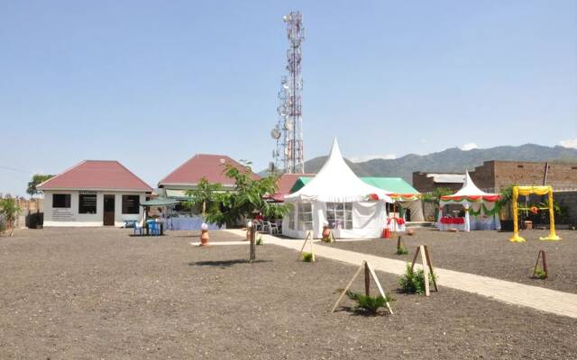 Uhuru 50 Hotel