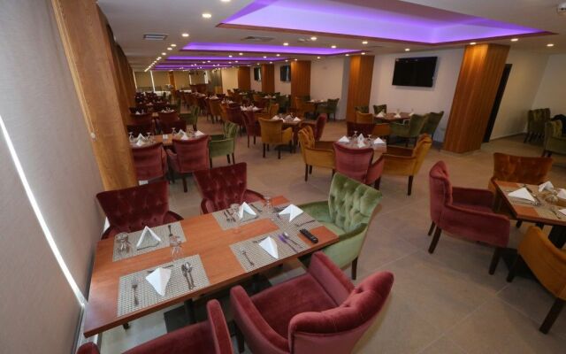 Hotel Name Samawer by Wynndham Amman Hotel