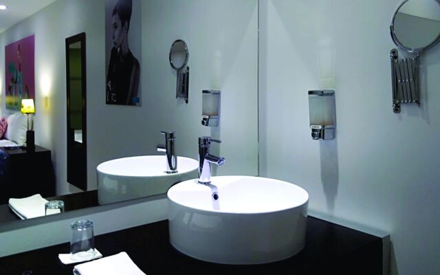 Arts Party Central Hostel