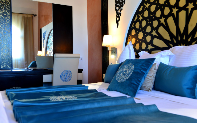 El Minzah Hotel