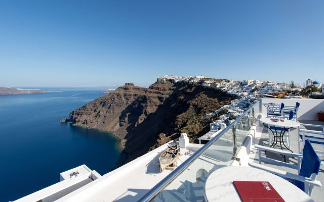 Vallas Apartments & Villas