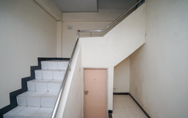 Hotel Central By OYO Rooms