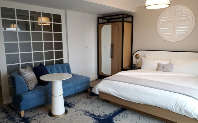 The Brenton Hotel