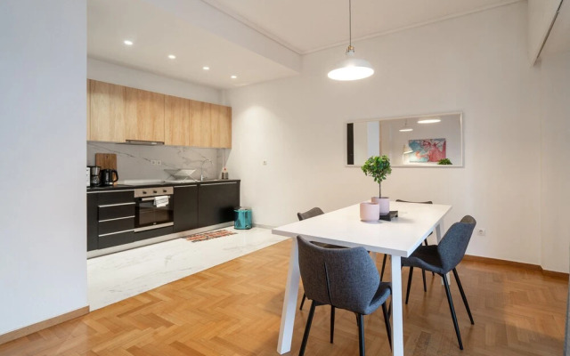Zan Moreas Beautiful Apt in Koukaki