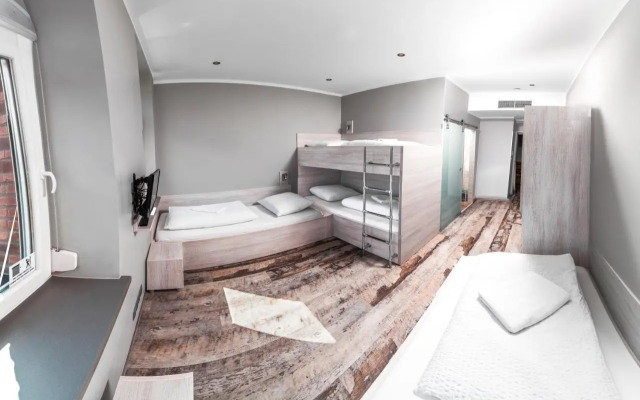 Do Step Inn Mini Apartments