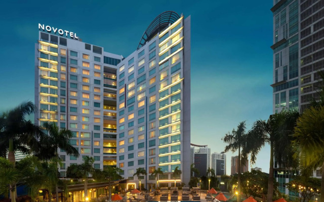 Novotel Manila Araneta City Hotel