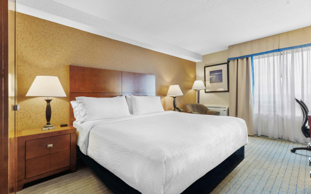 Sandman Hotel & Suites London Downtown