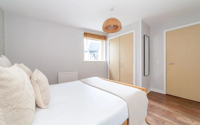 The Whitecross Street Apartment