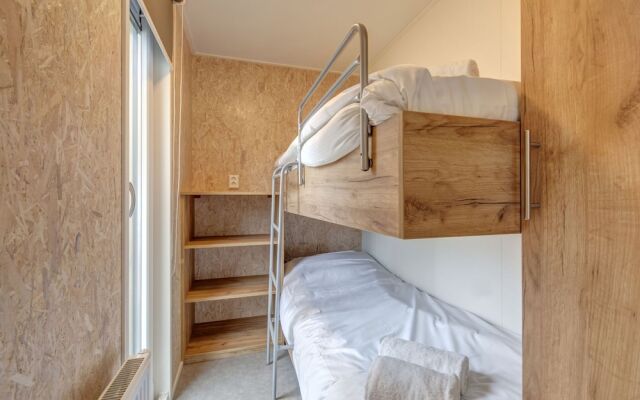 Modern Chalet With Dishwasher Near the Beach