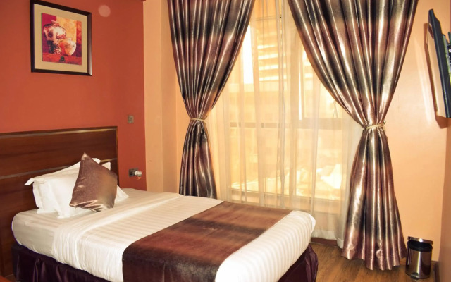 After 40 Hotel