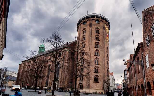 220sqm Designer Apt-balcony Heart of Copenhagen