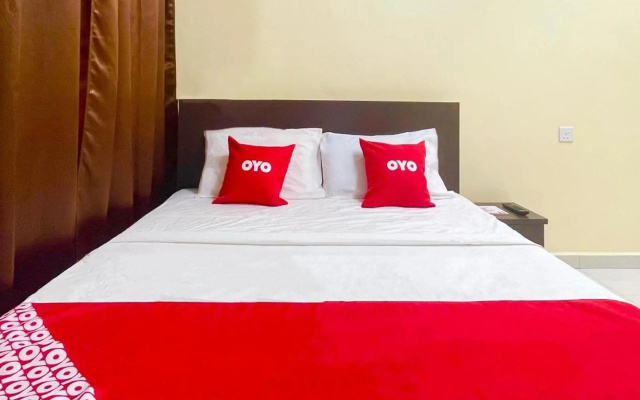 OYO 90369 Safari Hotel Lumut – Guest Rooms – Lumut