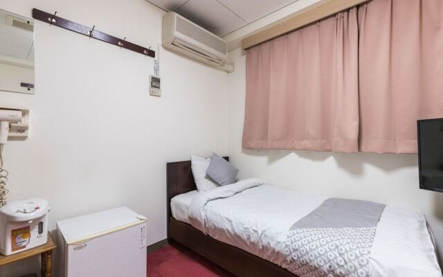 Business Hotel Green by OYO Rooms