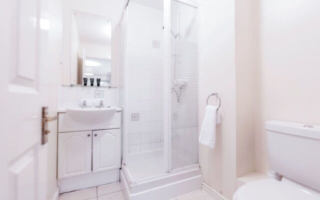 Roomspace Apartments -Sabin Gates