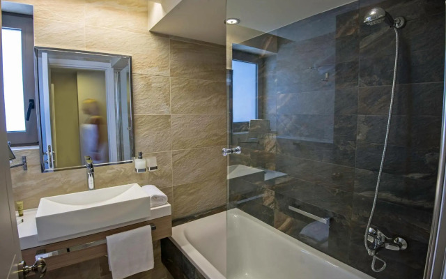 Swell Boutique Hotel