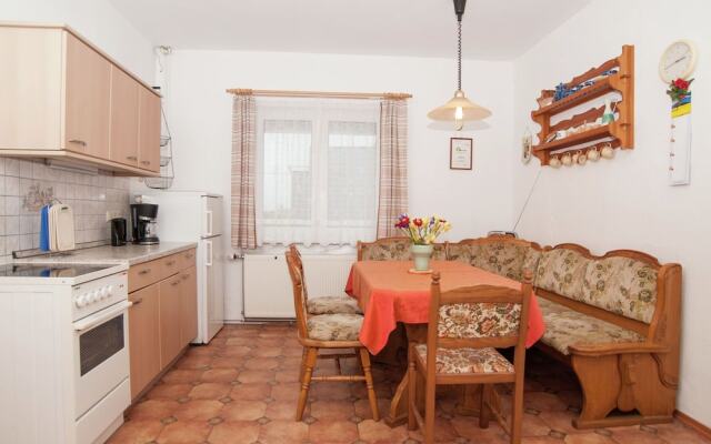 Pretty Holiday Home in Neustadt am Rennsteig Near Ski Area