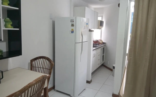 Flat no Farol da Barra 129