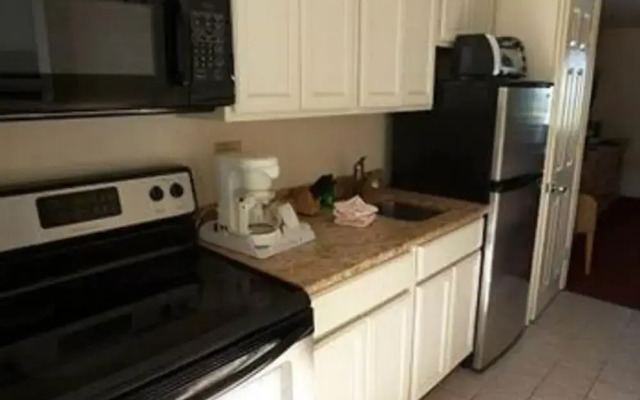 The Corsair & Cross Rip Oceanfront Resort