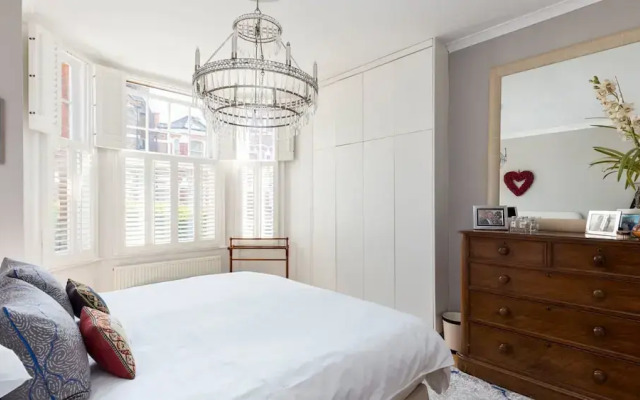 Beautiful 2BR flat right by Clapham Common