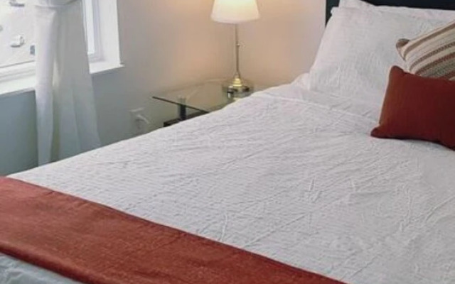 Royal Suites Mississauga