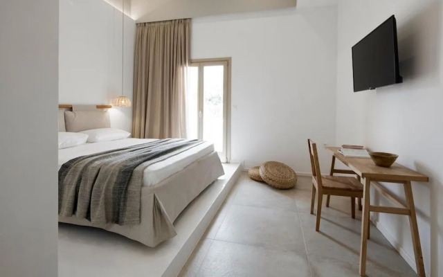Arco Solium Suites Milos Family Suite