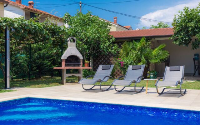 Holiday Home Villa Toni