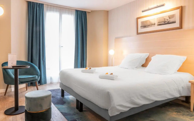 Latitudes Beach Hotel