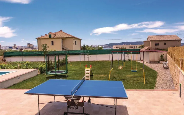 Nice Home in Kastel Sucurac With Wifi and 3 Bedrooms