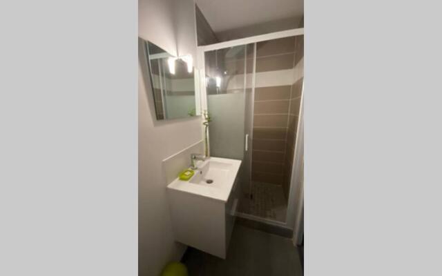 Superbe appartement climatisé à 3 min de la mer