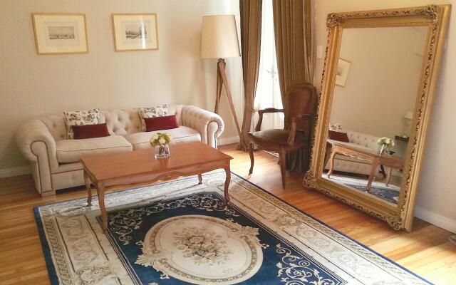 Grand Petit Casa Hotel