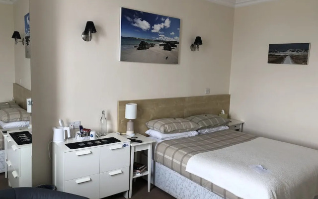 The Bowmore House Bed & Breakfast