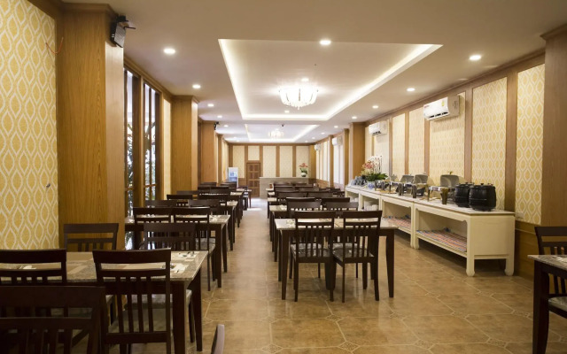 J&Y Hotel