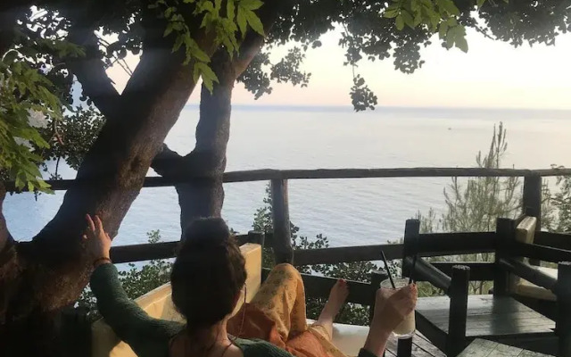 Shambala Lodge Hotel