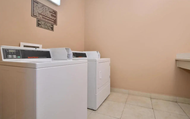 Americas Best Value Inn & Suites San Benito