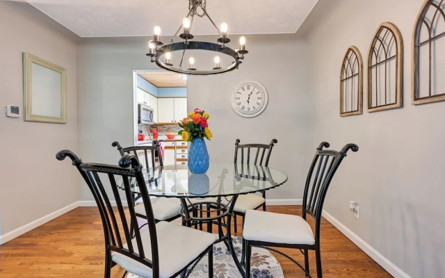 Pet-friendly Michigan Escape w/ Patio & Gas Grill!