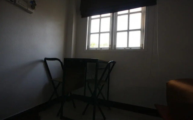 Apinya Resort Bangsarey