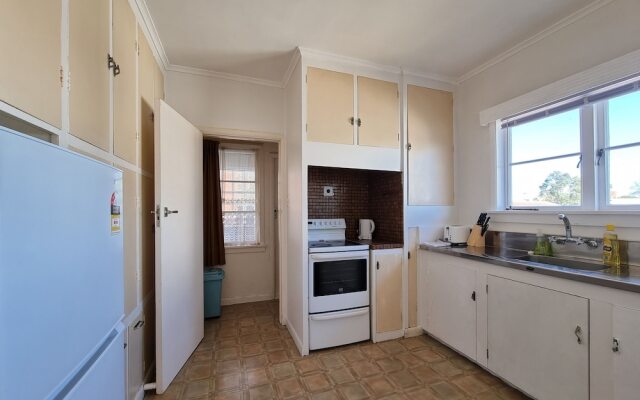 Cozy 3BR - Heat Pump & Wifi & Netflix