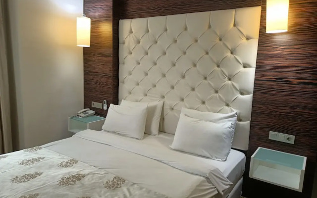 Avsar Hotel