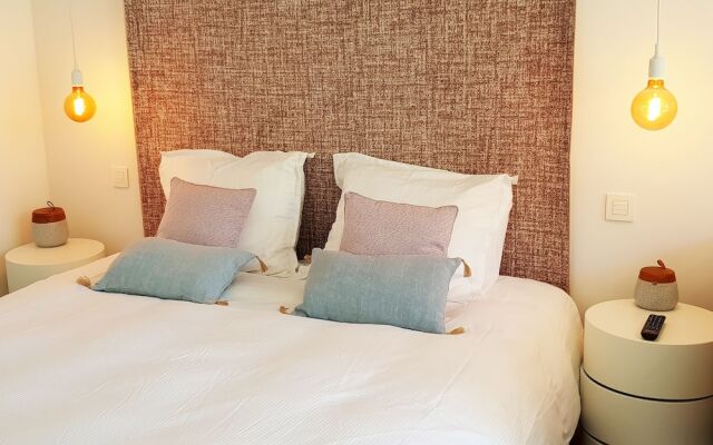 akemi b&b