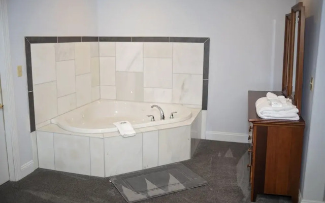 Long House Manor B And B