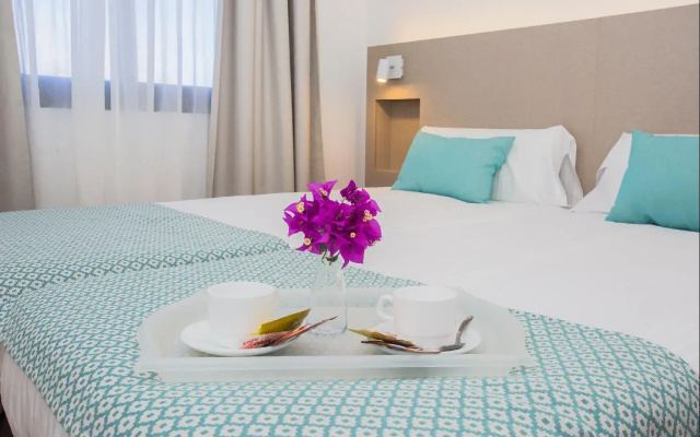 Apartamentos Los Tulipanes