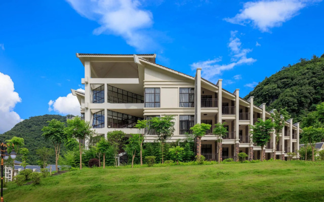 LN Dongfang Hot Spring Resort